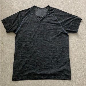 Lululemon Men's Metal Vent Tech ShortSleeve Henley